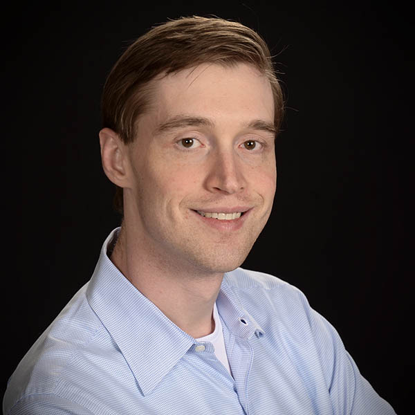 headshot of Dr Campbell